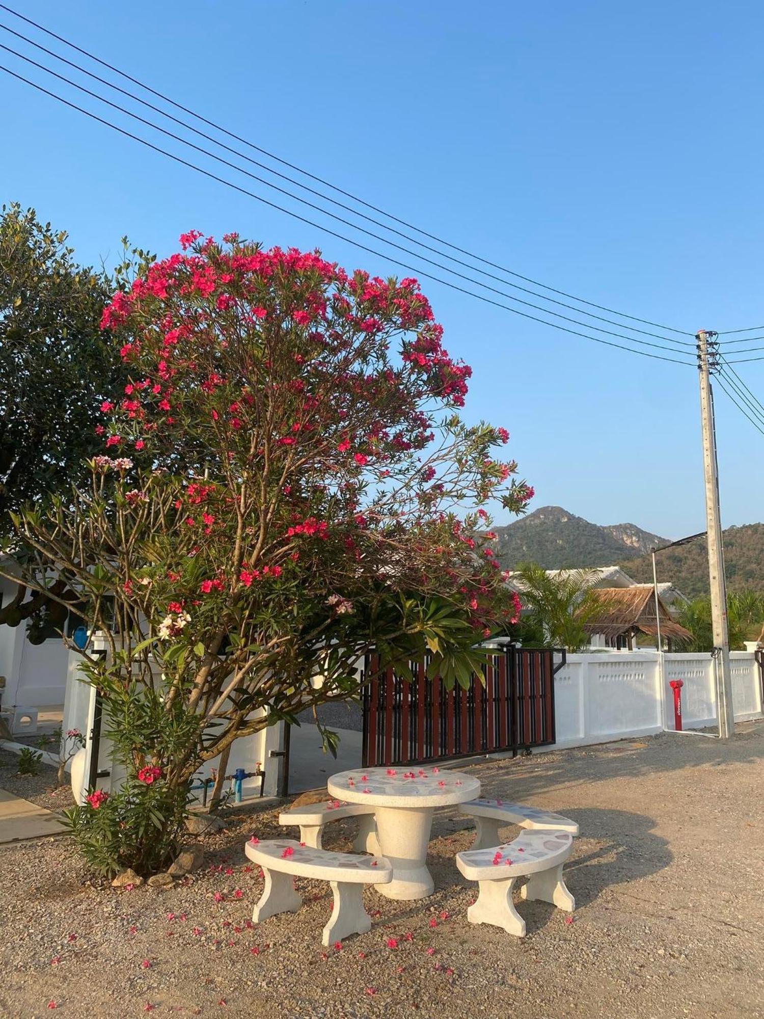 S&F Villa Sam Roi Yot Exterior photo